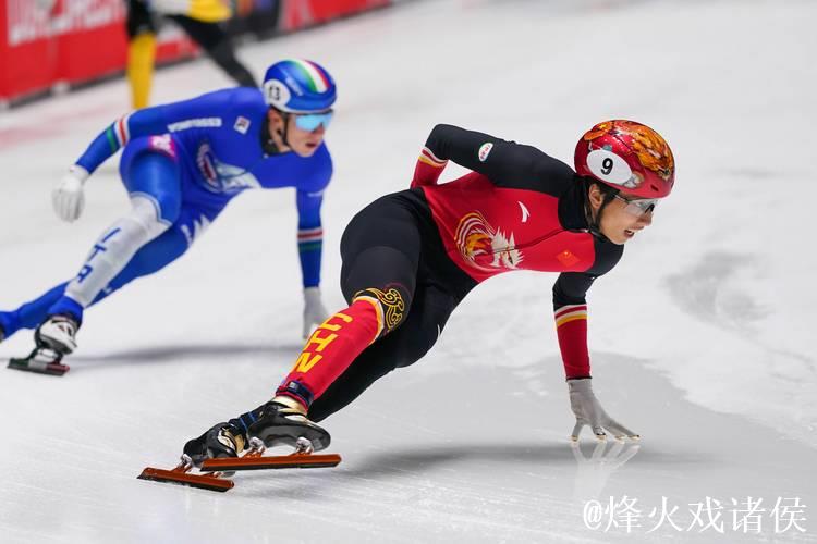 中国队晋级短道速滑世巡赛男子5000米接力半决赛 中国队晋级短道速滑世巡赛男子5000米接力半决赛